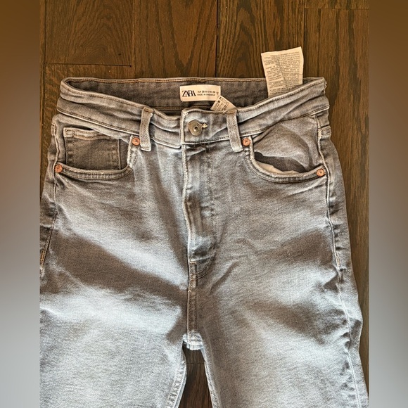 Zara Grey Stretchy Jeans - Picture 5 of 10